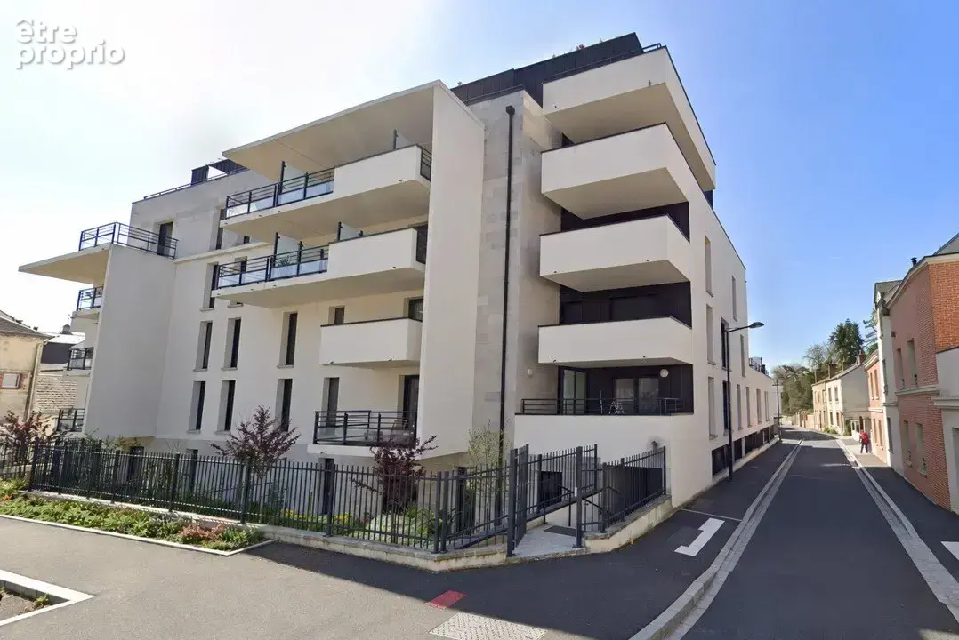INVESTISSEMENT LOCATIF  ORLEANS - Résidence Étudiante La Reine Blanche - 5,33%  de rentabilité. - photo 13