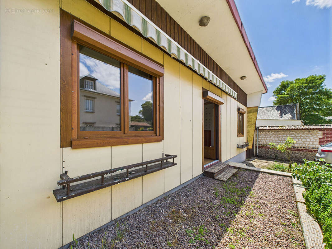 Maison à TOURVILLE-LA-RIVIERE