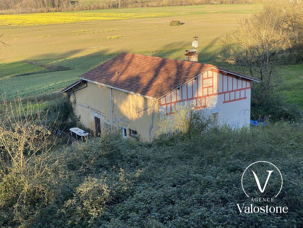 Maison à CASTEL-SARRAZIN