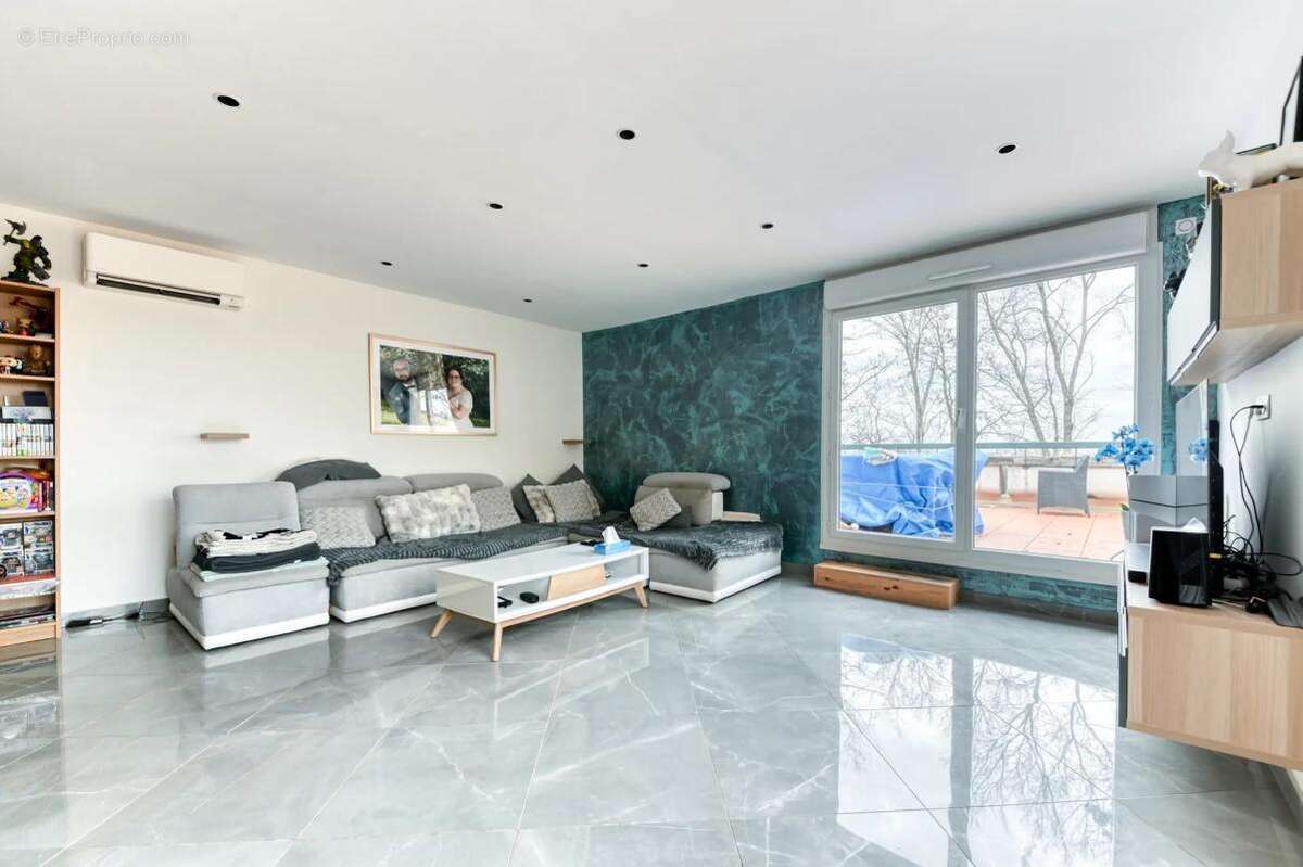 Appartement à IRIGNY