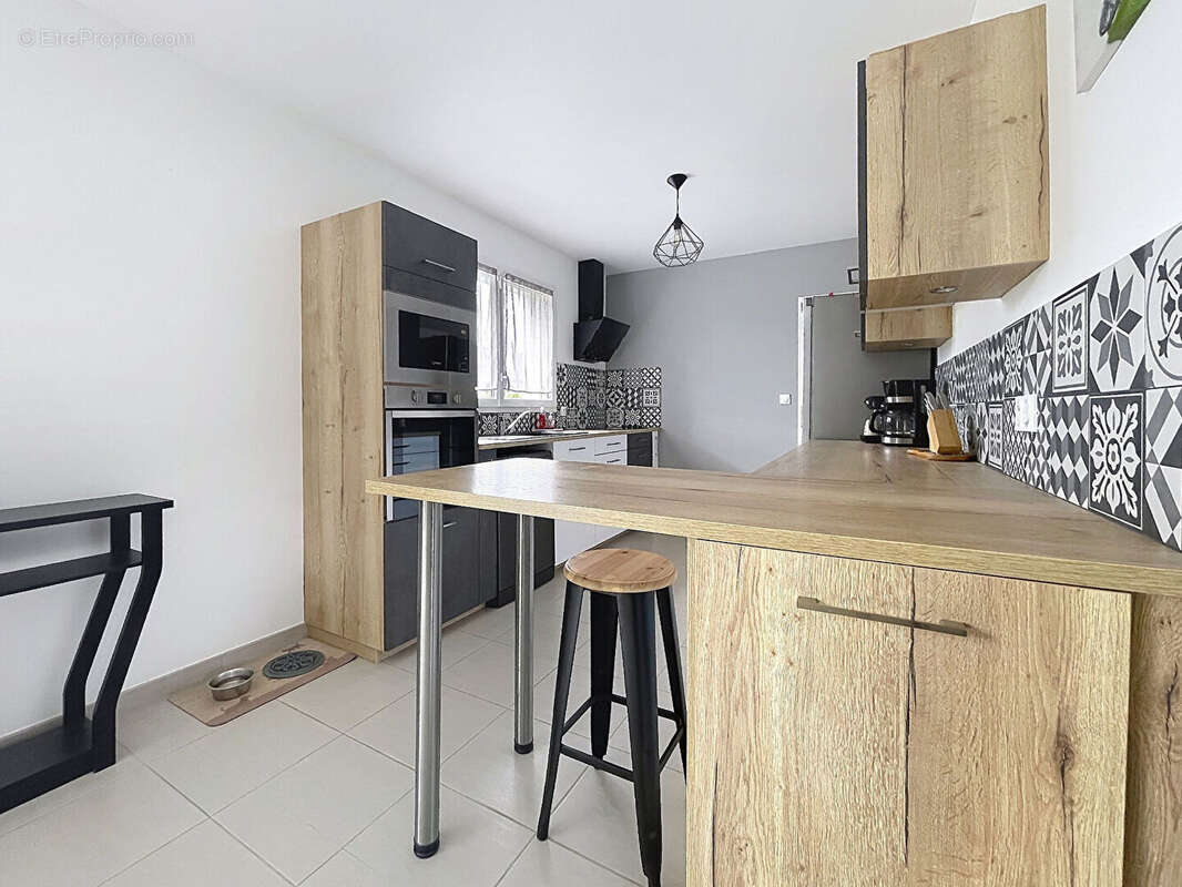 Maison à LE TOUR-DU-PARC