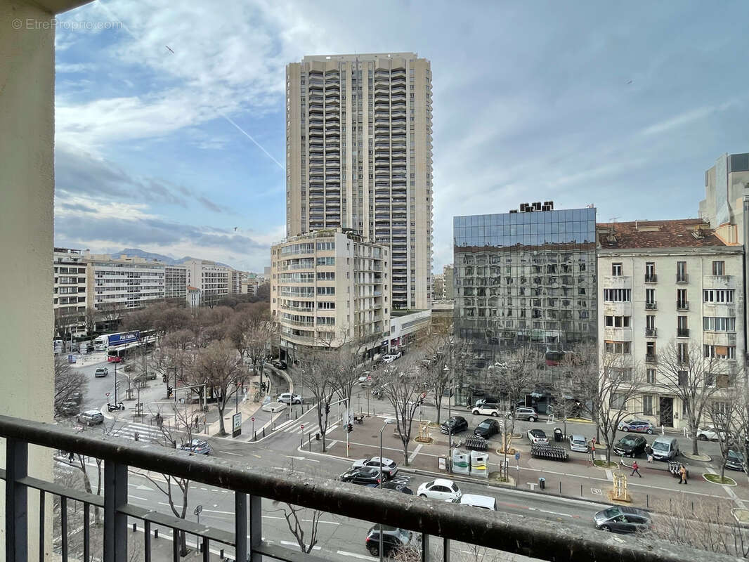 Appartement à MARSEILLE-8E
