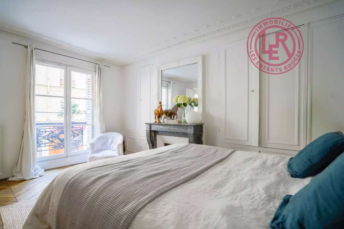 Appartement à PARIS-10E