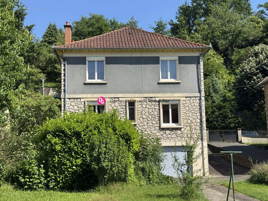 Maison à DECAZEVILLE