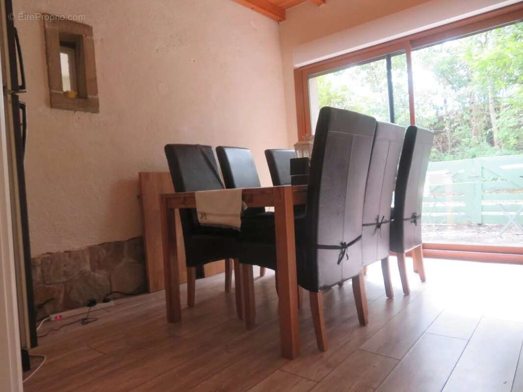 Maison à SAINTE-COLOMBE-SUR-L'HERS