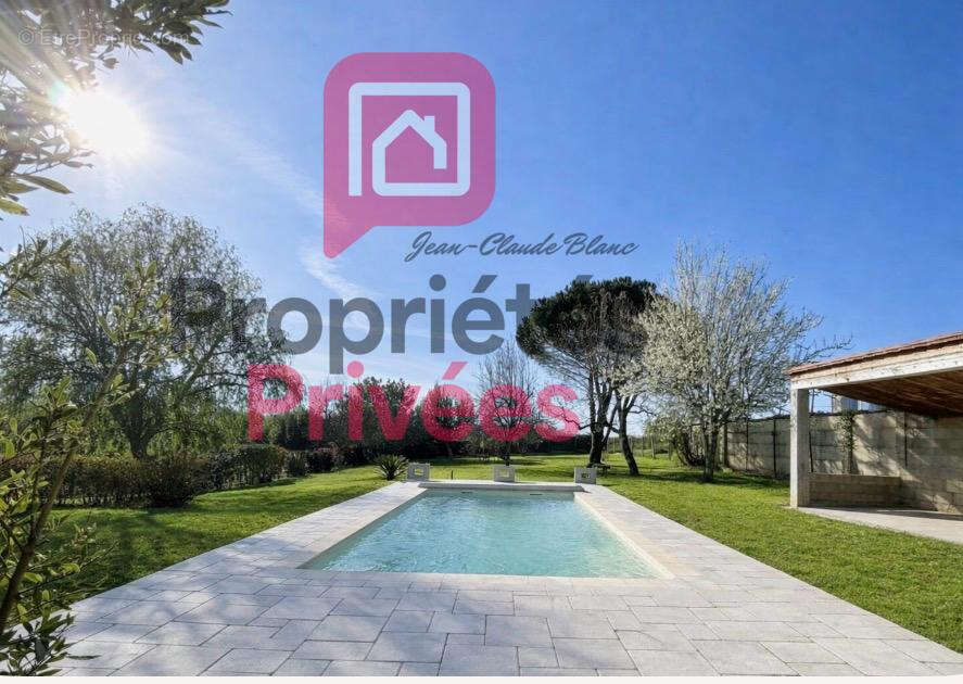 A 15 mn de Blaye - Au calme belle Girondine en pierre rénovée - 197 m2 habitables -7P- 4 Chambres -  1920 m2 de Terrain - Piscin - photo 2