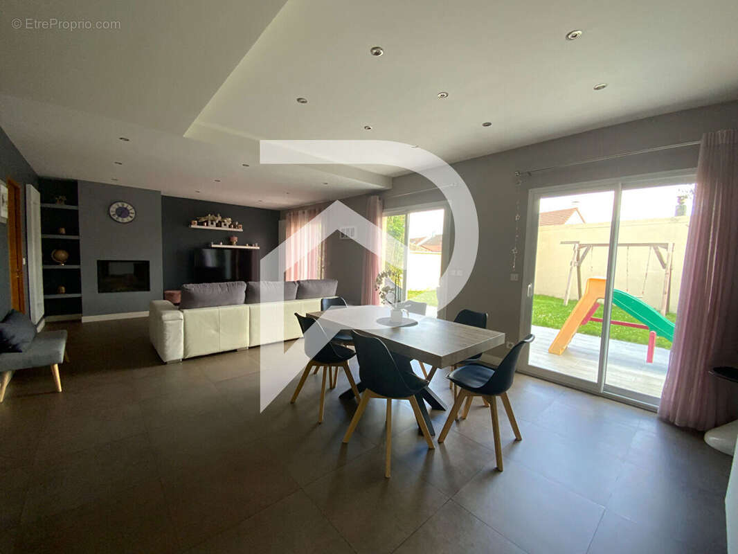 Maison à LA VERRIERE