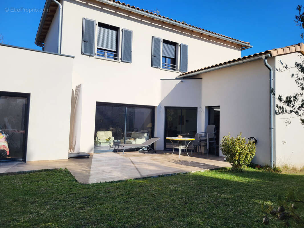 Maison à POMPERTUZAT