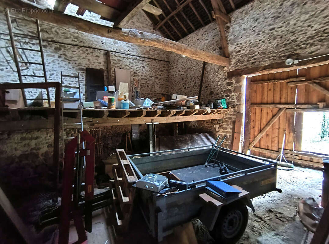 Maison à BESSINES-SUR-GARTEMPE