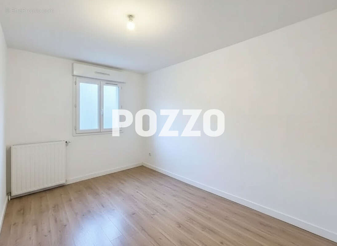 Appartement à FLEURY-SUR-ORNE