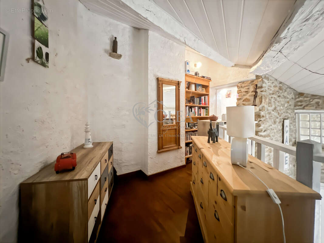 Maison 58 m² à Uzes  - photo 8