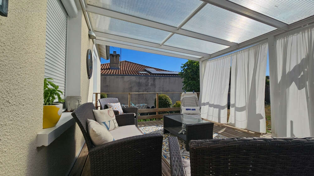 Maison 70 m² à Echire  - photo 2