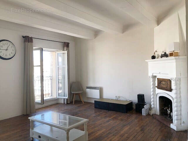 Appartement à MARSEILLE-7E