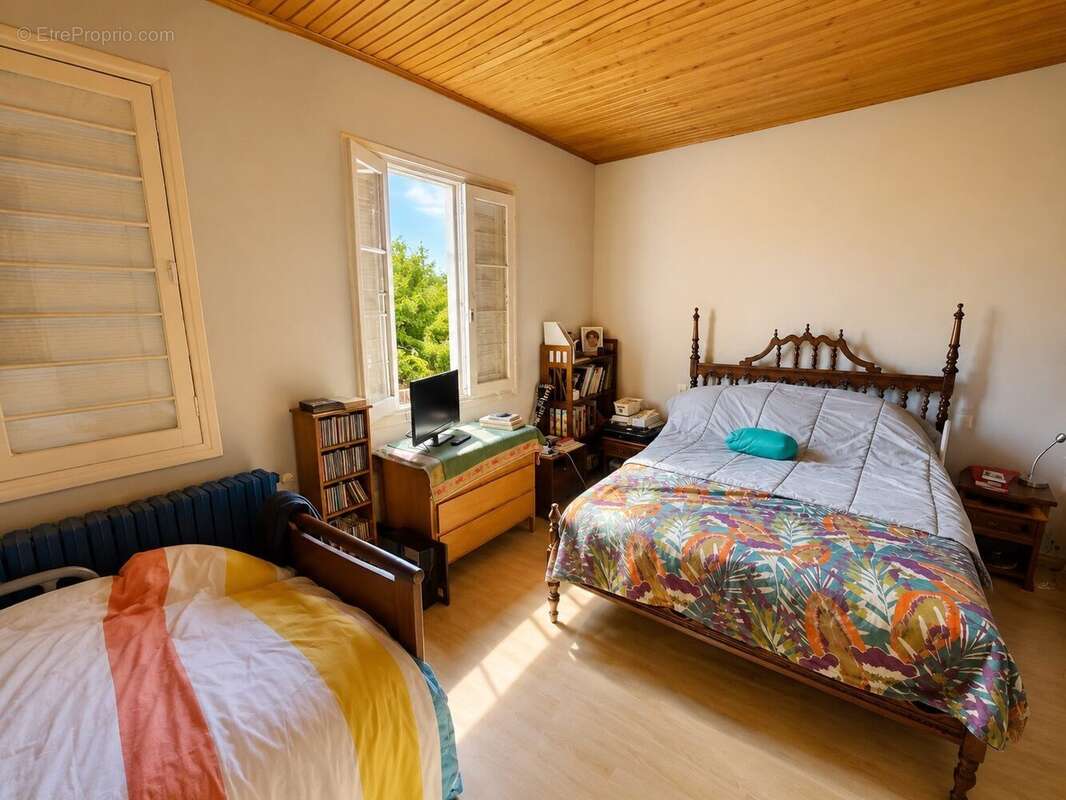 CHAMBRE 1