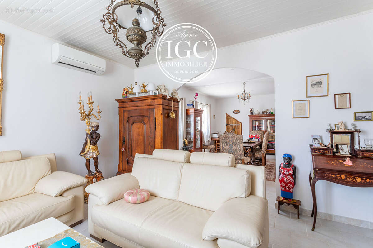 MAISON T3 + DEPENDANCE T1 - 126 m² sur parcelle de 311m² -- MARIGNANE - photo 7