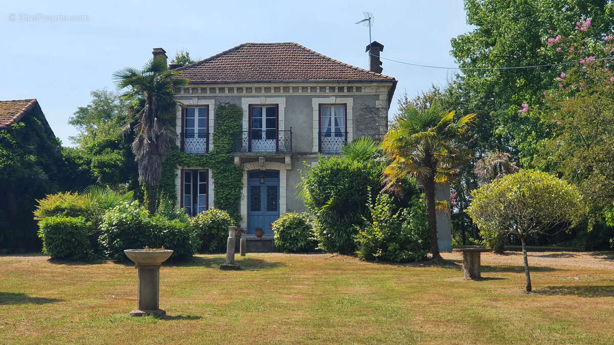 Maison de caractère pour famille avec enfants à Hagetmau - photo 2