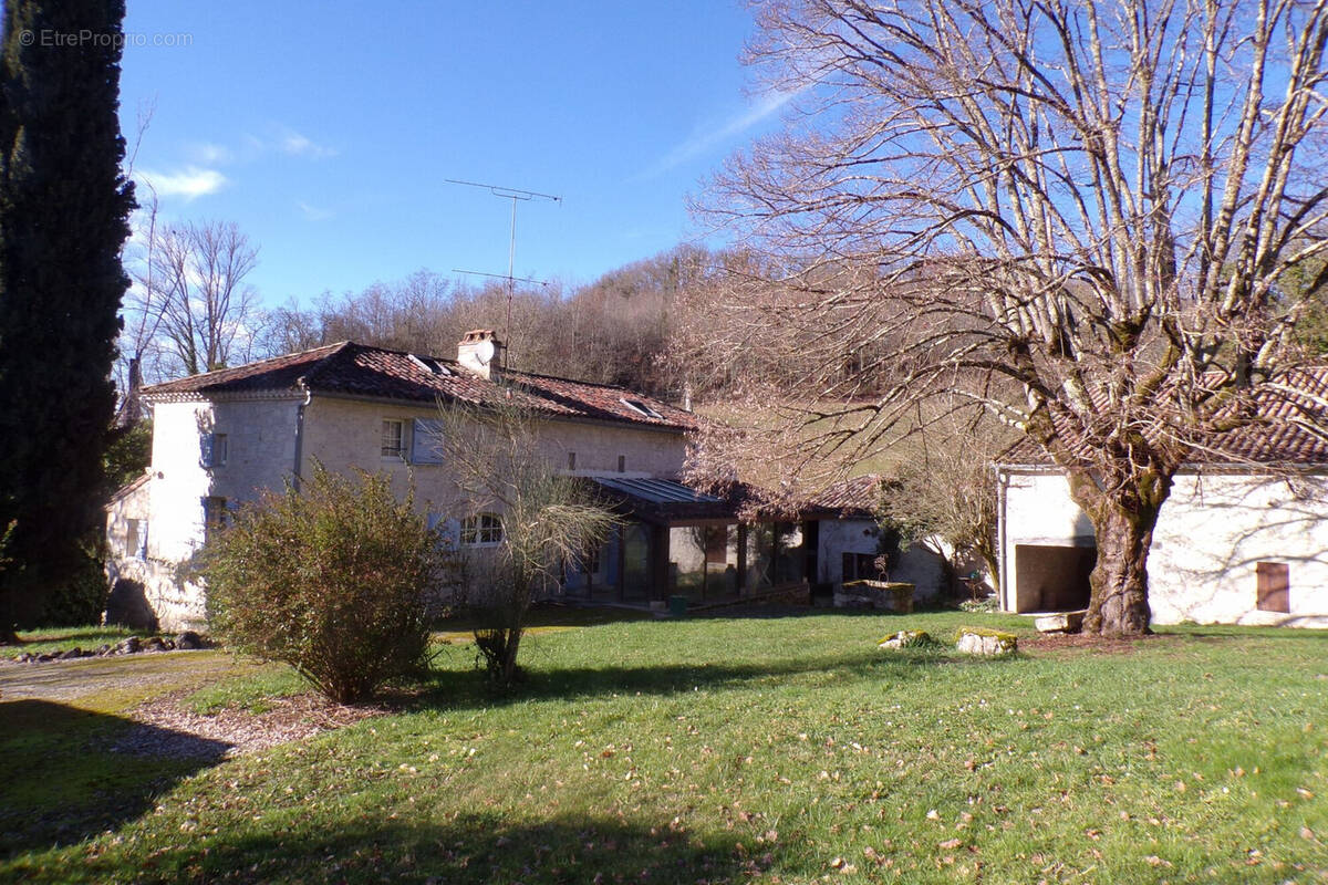 Vue Est - Maison à PUYMIROL