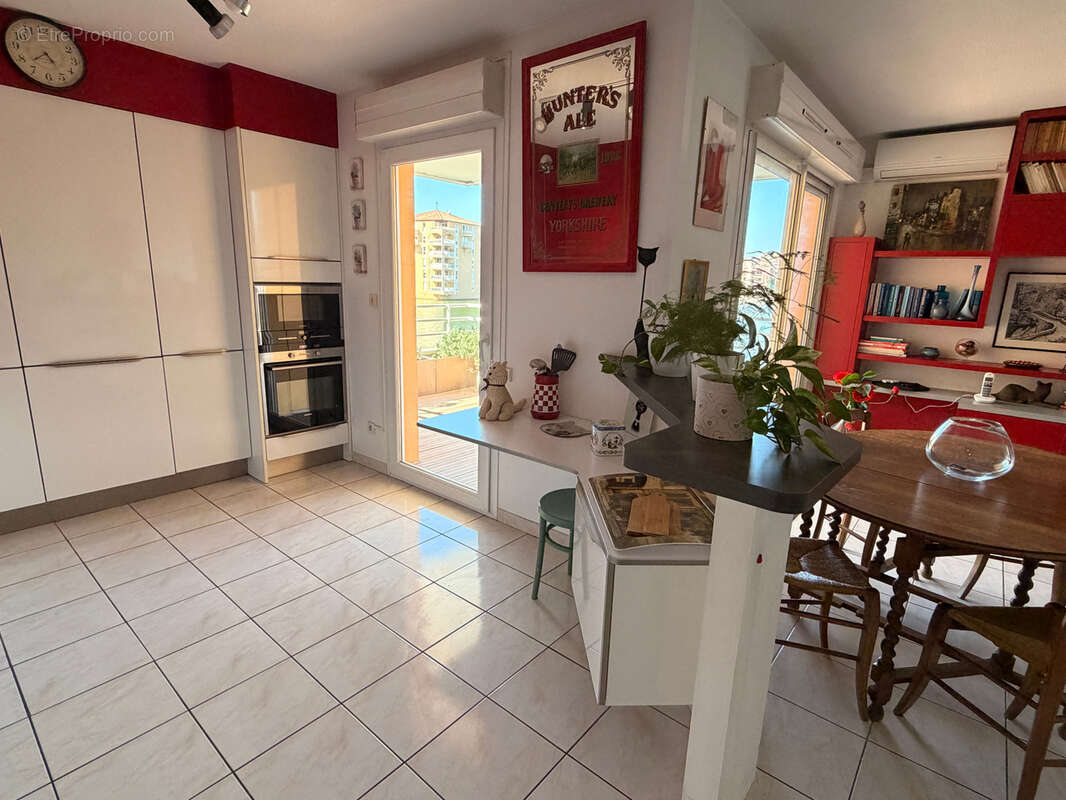 Appartement à LATTES