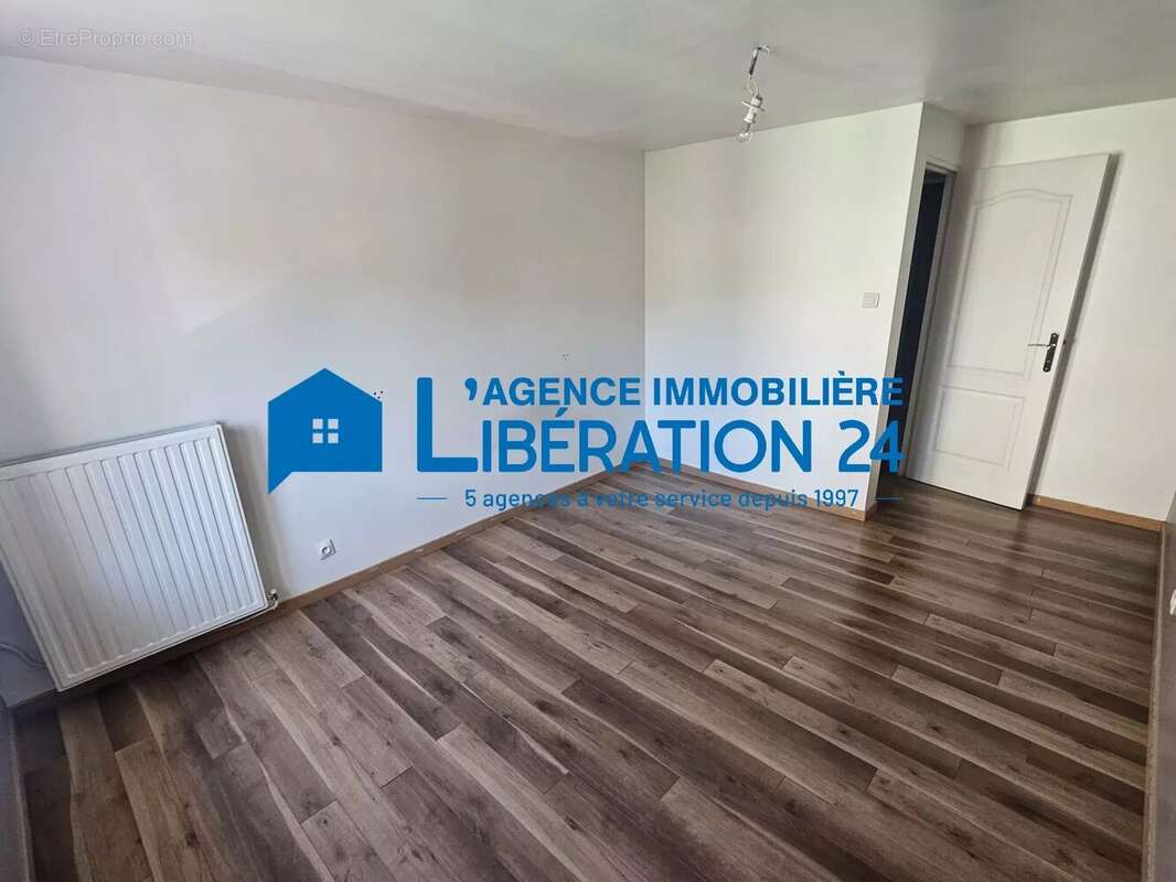 Belle maison de ville à Unieux avec apt indépendant - photo 10