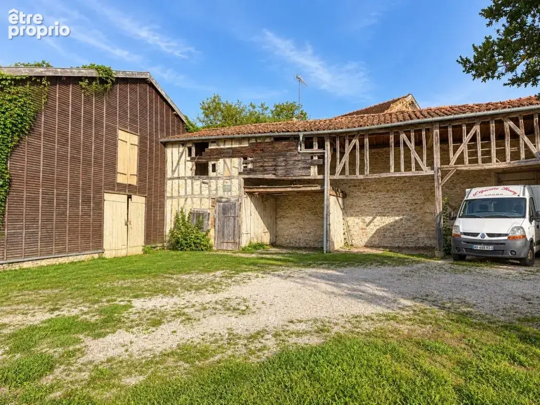 Maison de caractère en pierre avec vaste terrain clos - photo 11
