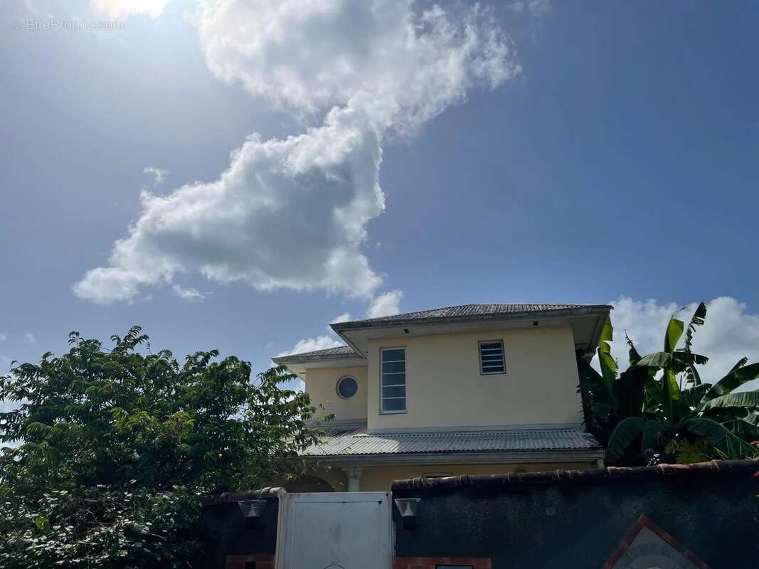 Appartement à LES TROIS-ILETS