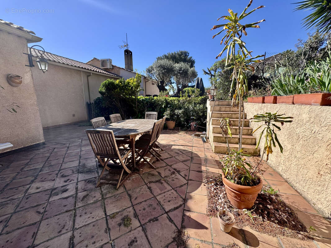 Maison à SOLLIES-VILLE