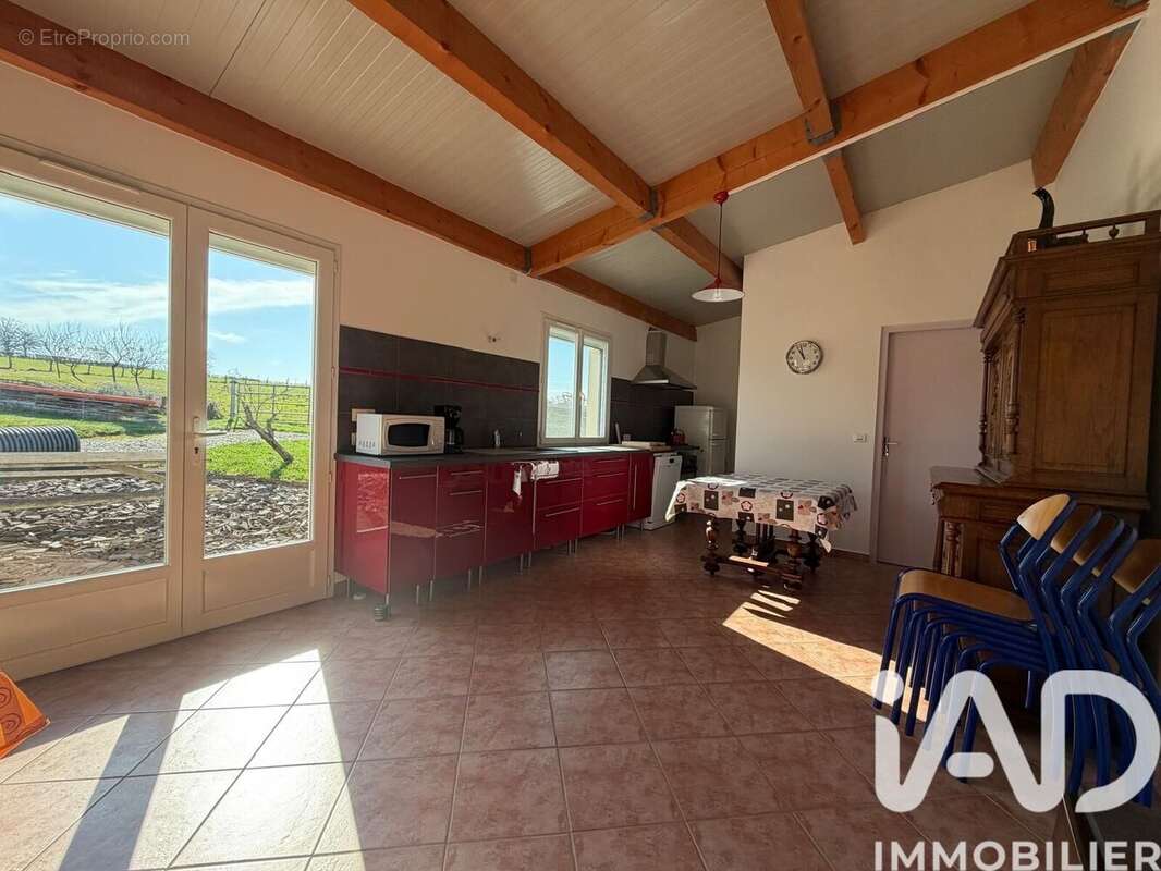 Photo 8 - Terrain à URBISE