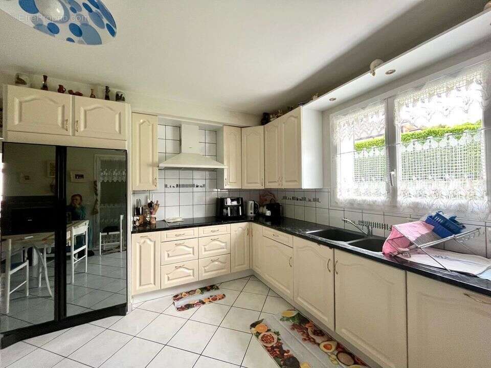 Maison à VETRAZ-MONTHOUX