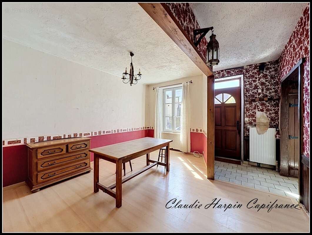Maison à vendre 6 pièces PARTHENAY (79) - 4 Ch - parcelle d'environ 250 m² -proche centre ville - photo 4