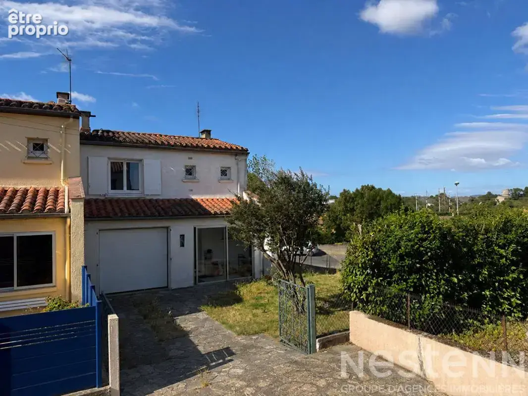 CARCASSONNE Maison trois faces entièrement rénovée avec garage terrasse et trois chambres proche commodités - photo 4