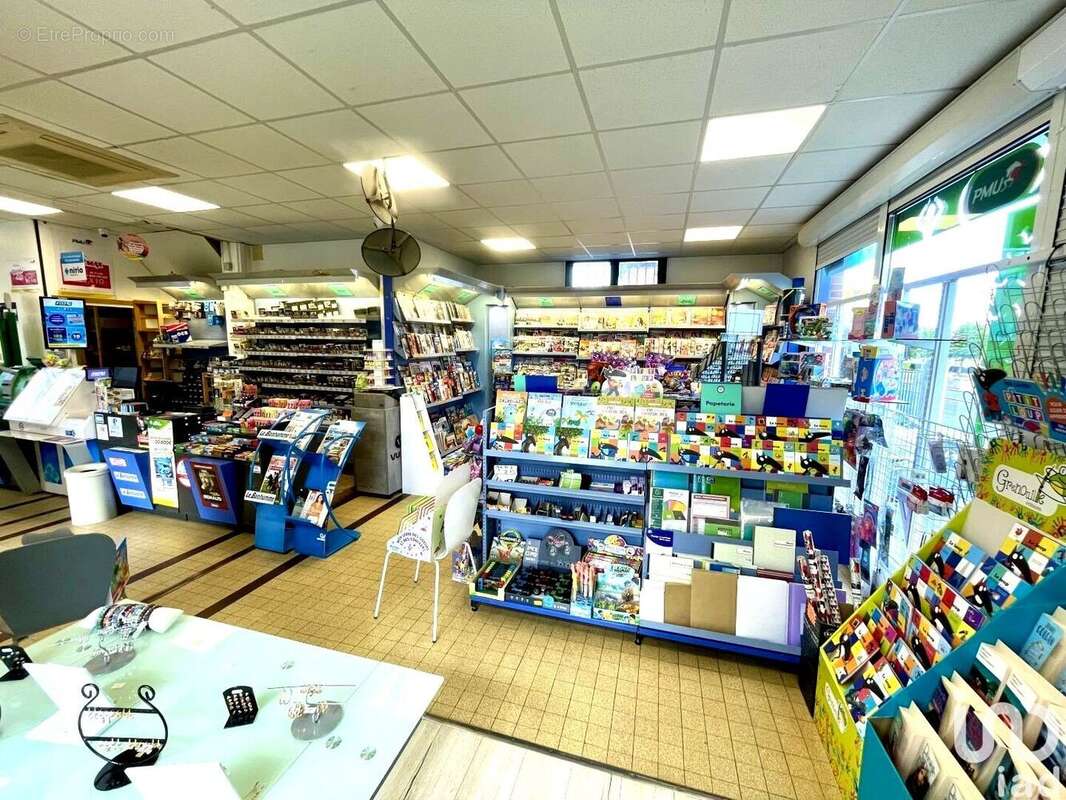 Photo 2 - Commerce à FROISSY