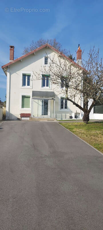 Maison à SAINT-JUNIEN