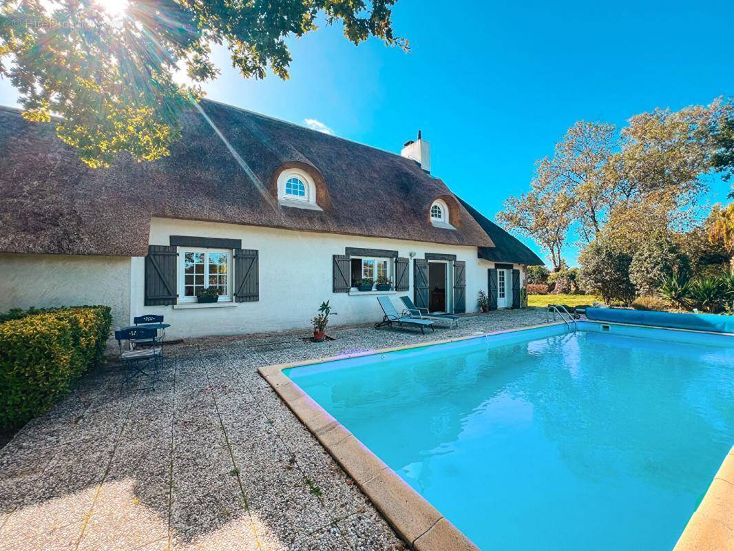 Maison à SAINT-ETIENNE-DE-MONTLUC