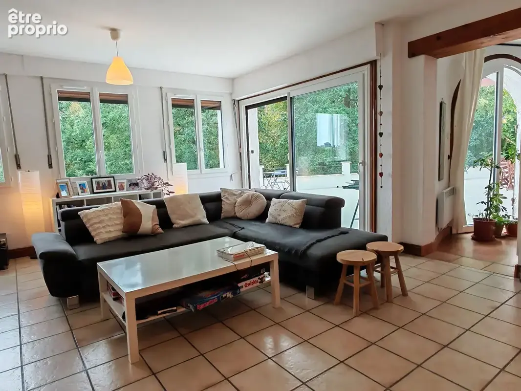 Maison familiale à vendre à Durfort-Lacapelette - 7 Pièces sur 1,3 ha - photo 2