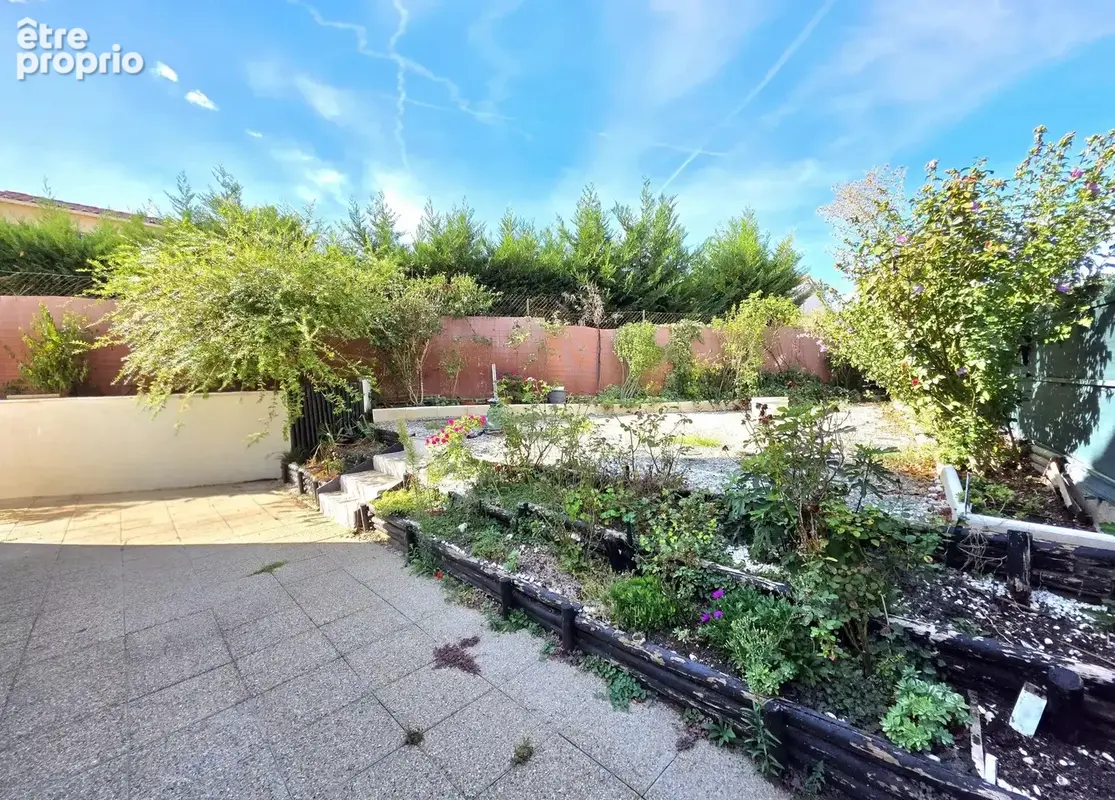 Bel appartement T3 en rez de jardin. - photo 11