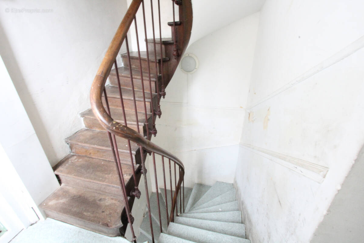 Appartement à LA CHARITE-SUR-LOIRE