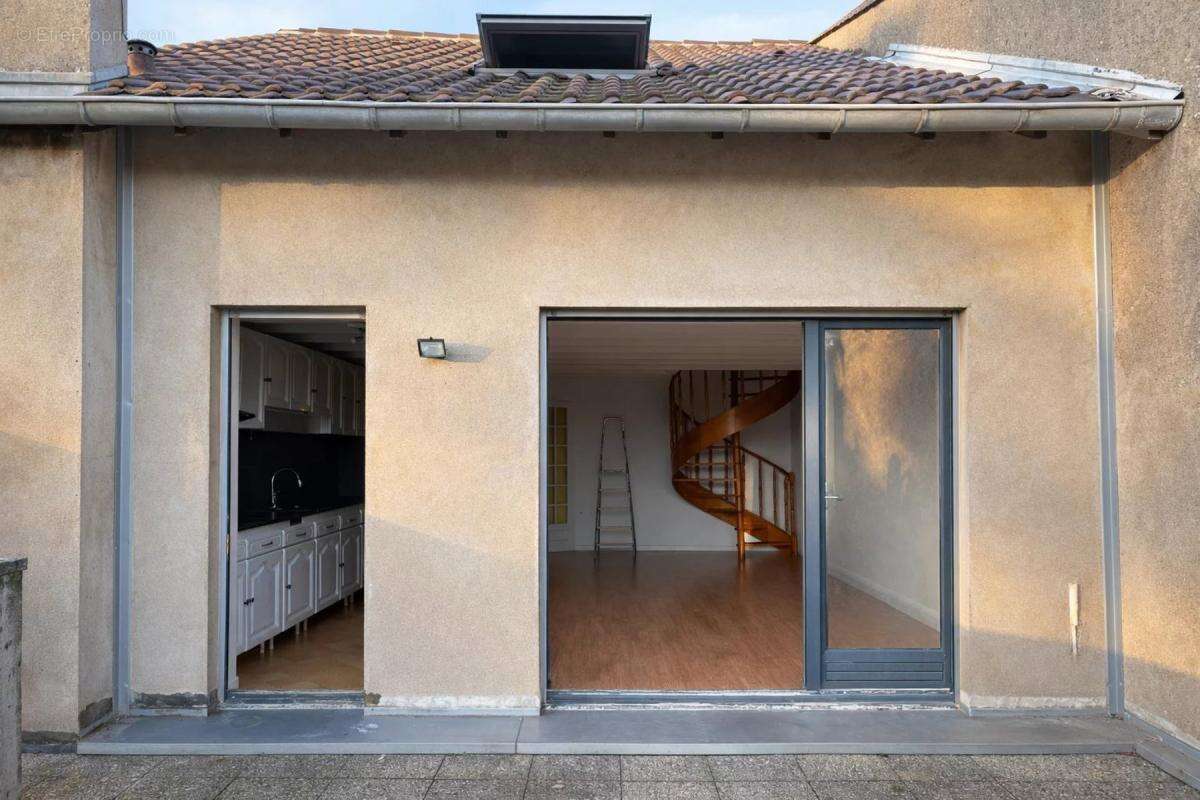 Maison à SAULNY