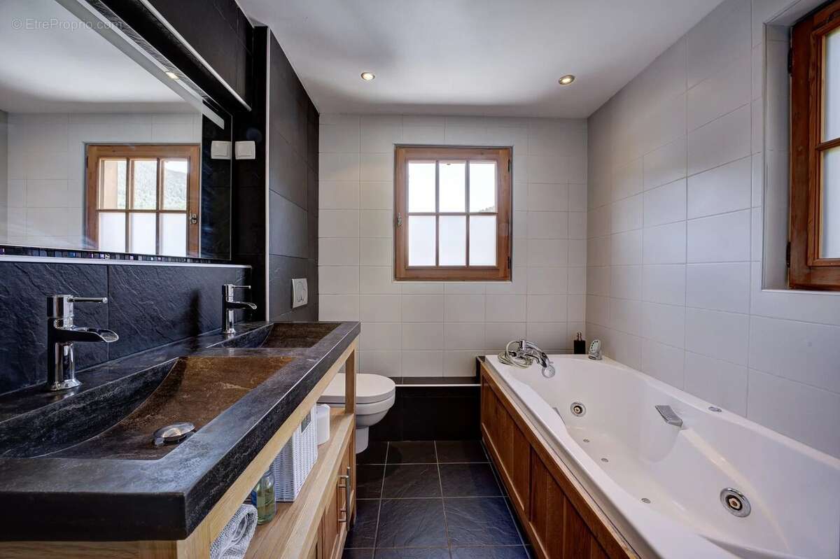 Maison à LES HOUCHES