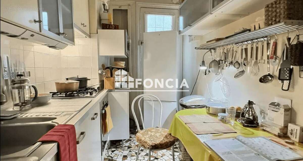 Appartement à PARIS-19E