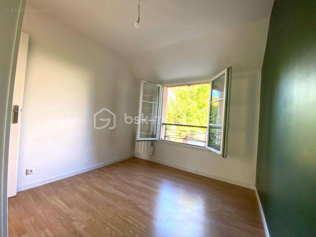 Maison à SAINT-GERMAIN-LES-ARPAJON