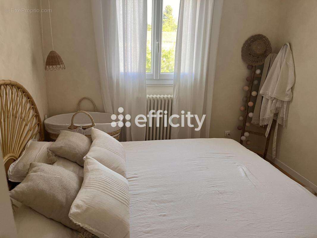 Appartement ancien - photo 8