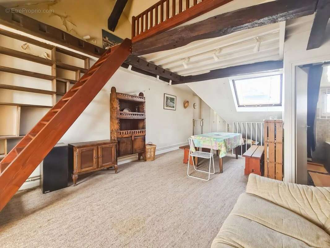 Appartement à PARIS-4E
