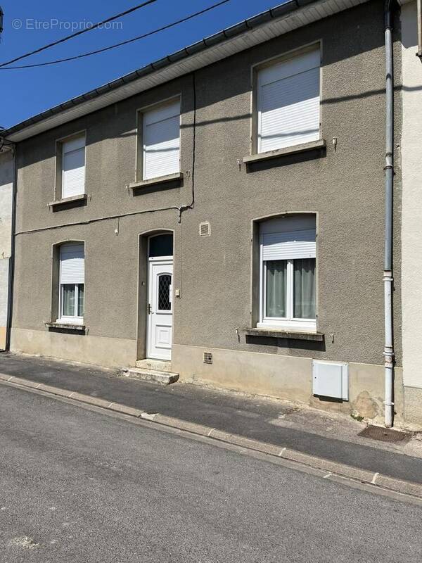 Maison à DAMERY