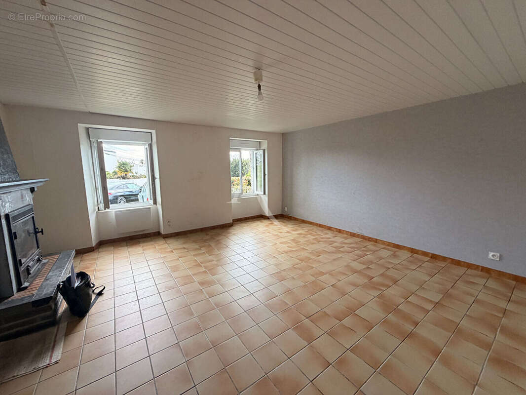 Maison à NOZAY
