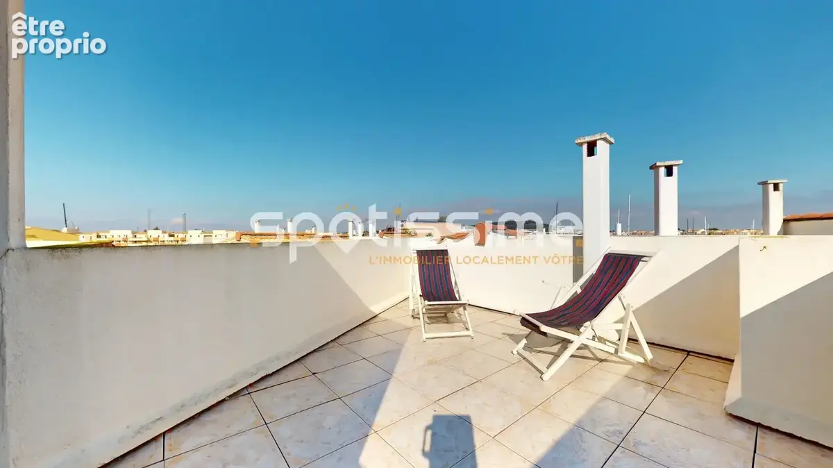 Cap d'agde  avant-port  grand studio cabine avec terrasse et solarium privé vue port - photo 12