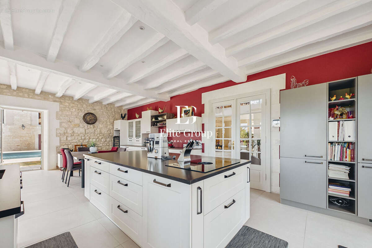 Magnifique maison charentaise aux portes d'angouleme - photo 5