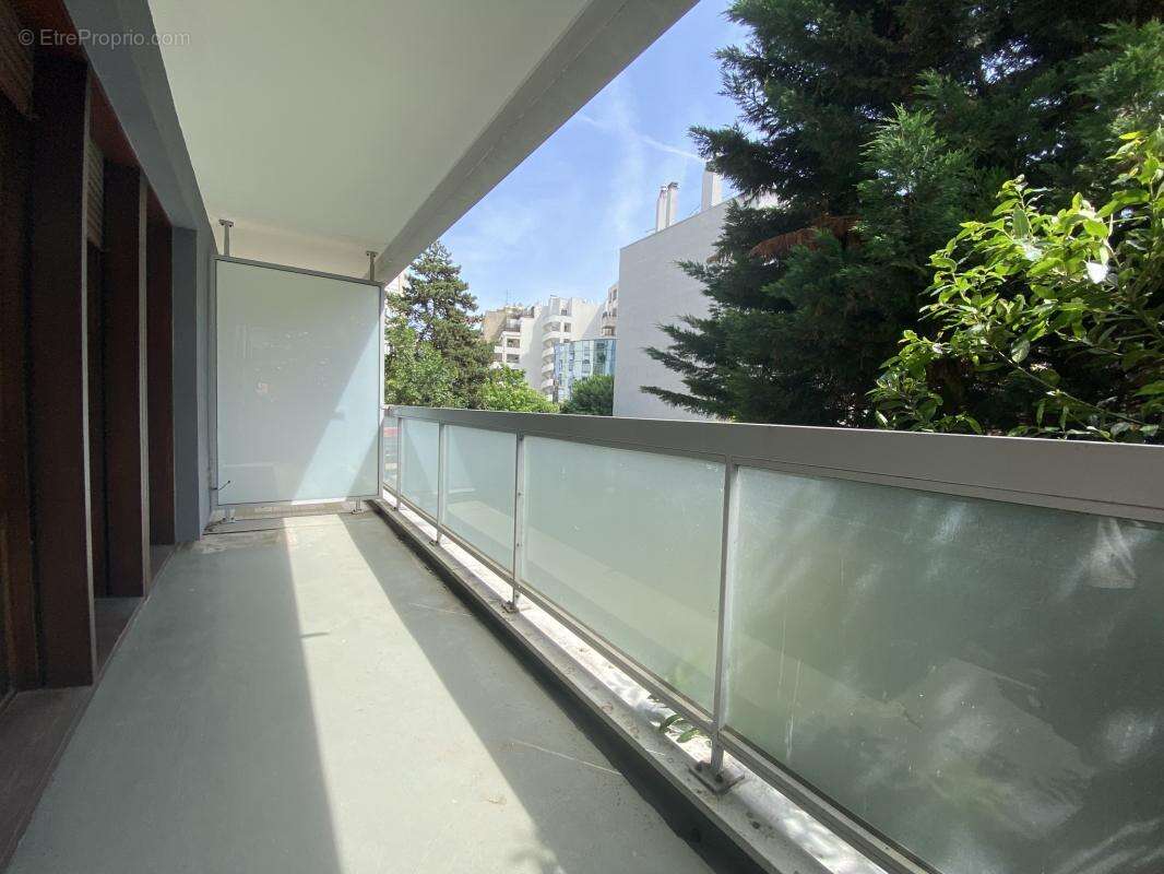 Appartement à PARIS-12E