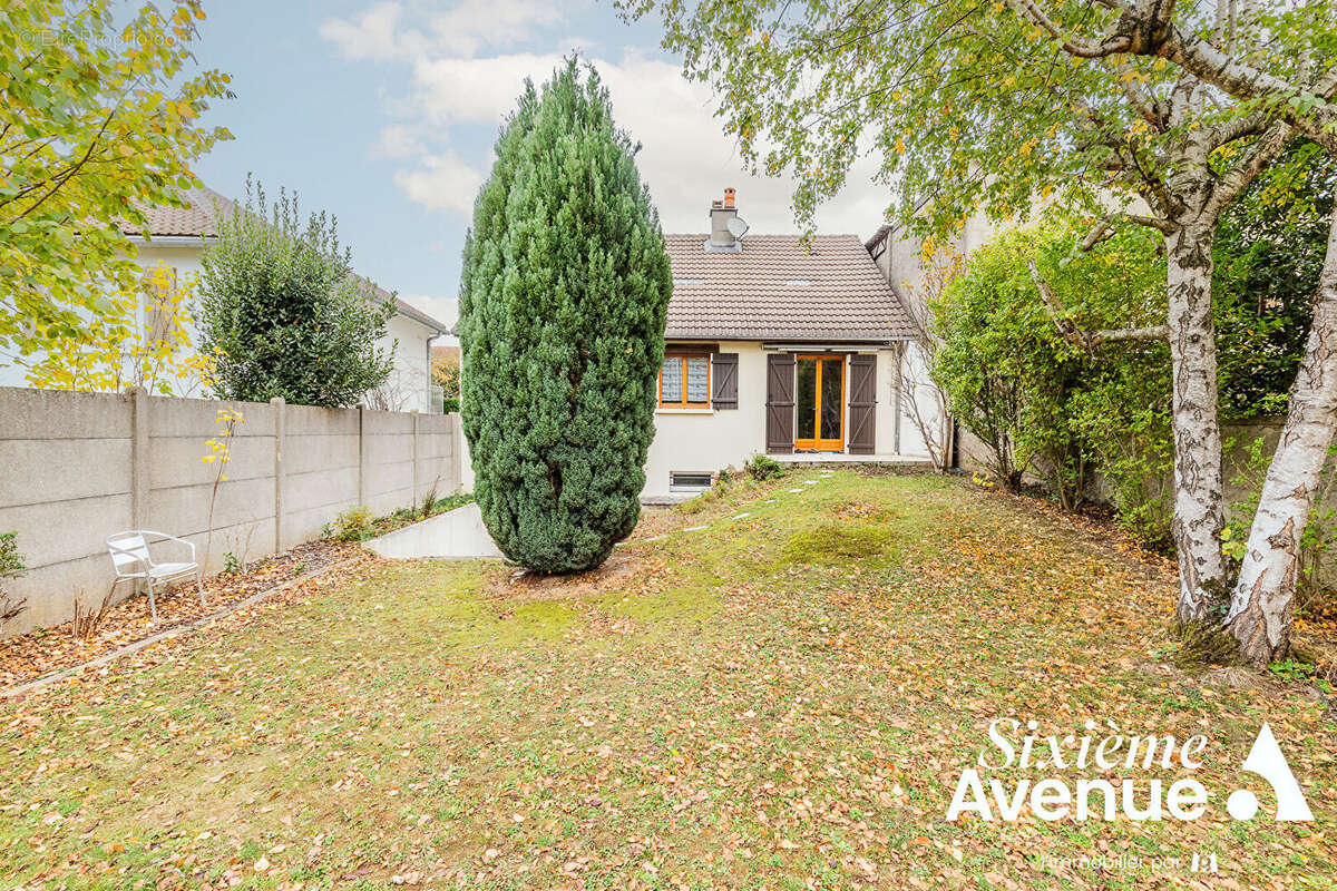 Maison à VIRY-CHATILLON