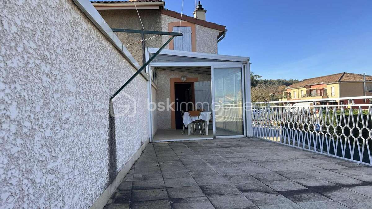 Une vue rare, un emplacement recherché, une maison de caractère au cœur de Roiffieux - photo 19
