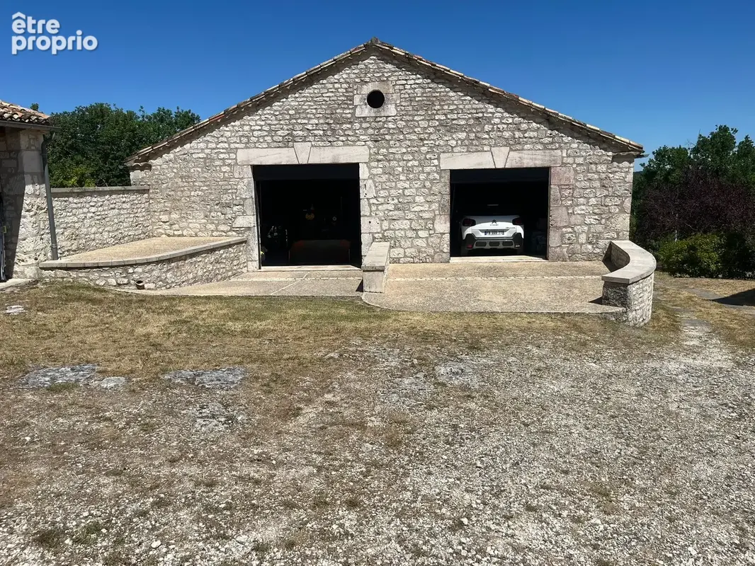 Très belle propriété à vendre dans le sud du Lot sur les hauteurs avec une superbe vue - photo 37
